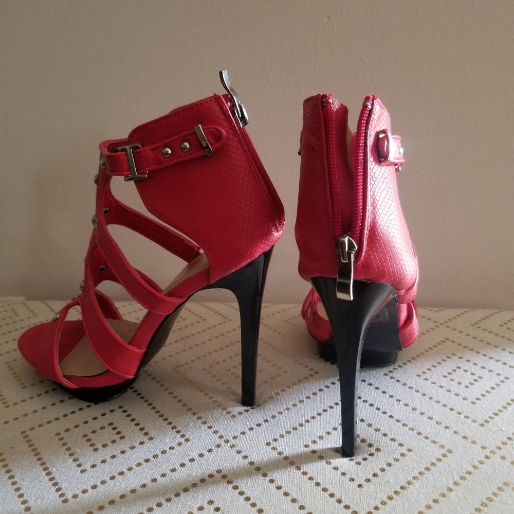 Ladies Sandals - Picture 3 of 3